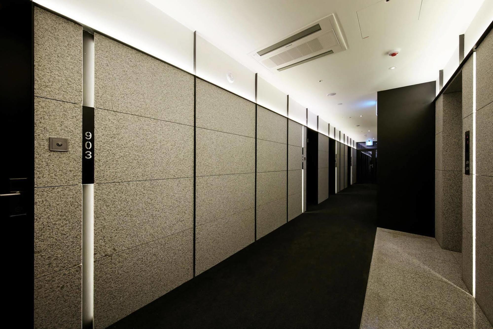 Standard Hotel Seoul Exterior photo